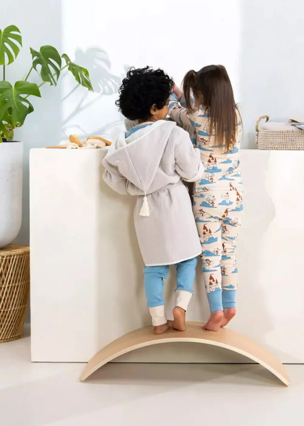 Coco Village Balance Board - Cosmic Sale