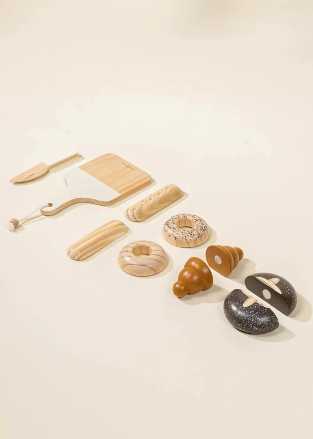 Ningbo Fecda Toys Co., Ltd Coco Village Wooden bakery playset Best