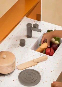 Ningbo Fecda Toys Co., Ltd Coco Village Wooden Vegetables playset Fashion