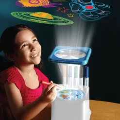 4378814 Canada Inc. / Red Planet Group Discovery Toy Sketcher Projector with 6 Color Markers Fashion