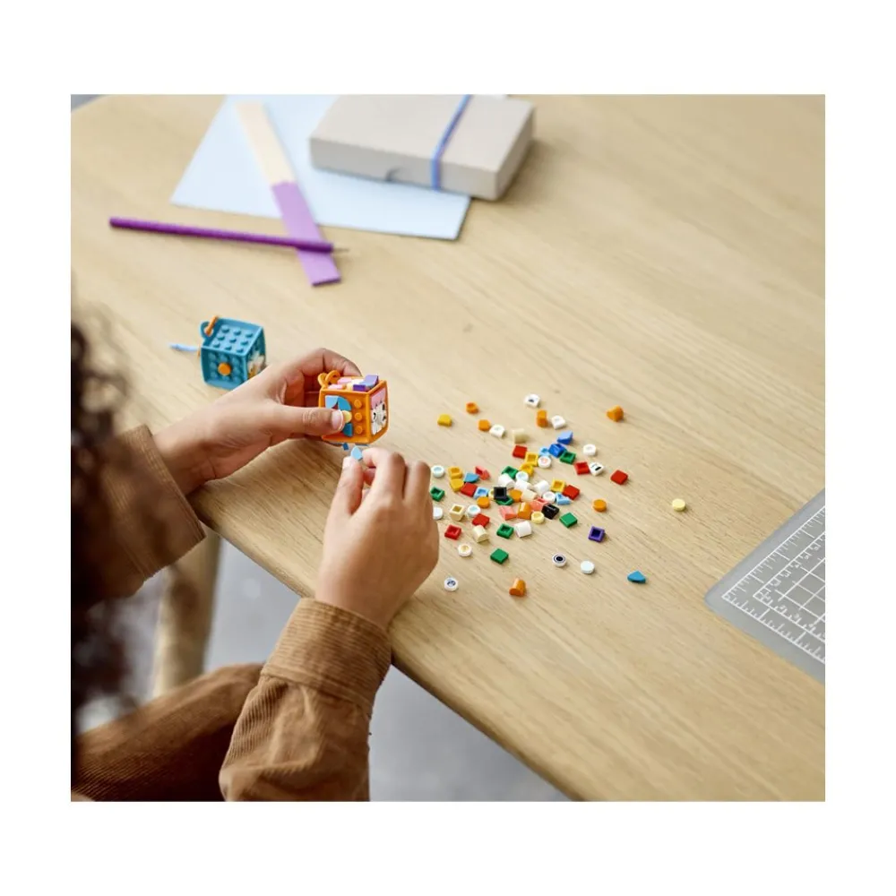 Lego Canada Inc. Extra DOTS - Series 4 Outlet