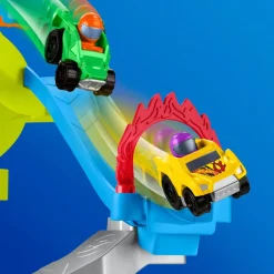 Fisher Price Hot Wheels Spiral Stunt Speedway by Little People Online