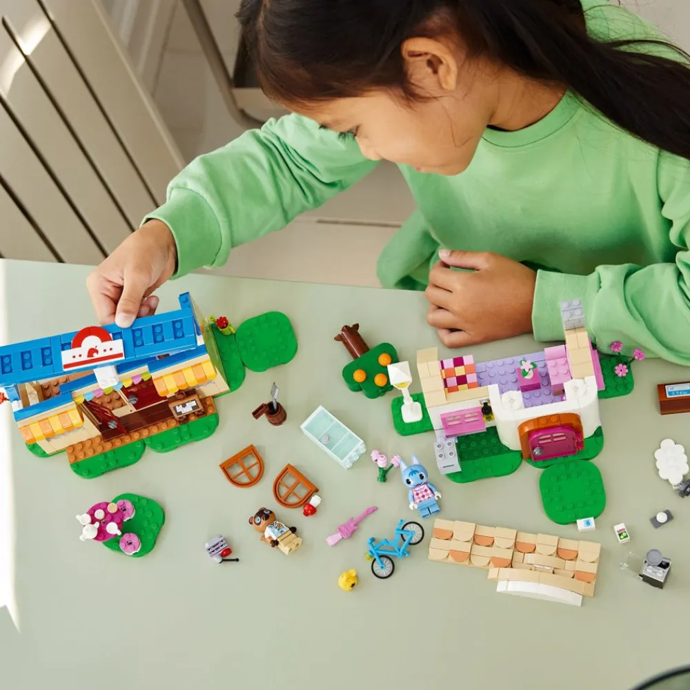 Lego Canada Inc. LEGO® Animal Crossing™ Nook’s Cranny & Rosie´s House 77050 Sale