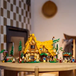 Lego Canada Inc. LEGO® Disney Snow White and the Seven Dwarfs’ Cottage 43242 Online
