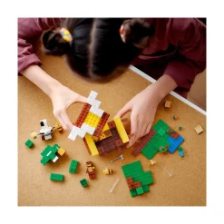 LEGO ® Minecraft® The Bee Cottage 21241 Building Toy Set (254 Pieces) Discount