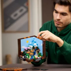 LEGO ® Minecraft® The Crafting Table for Adults 21265 Sale