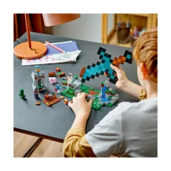 LEGO ® Minecraft® The Sword Outpost 21244 Building Toy Set (427 Pieces) Hot