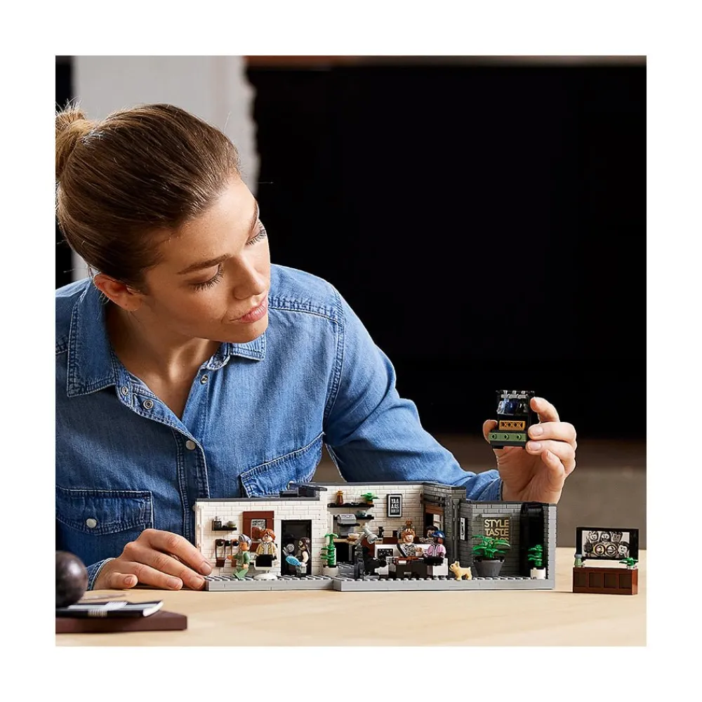 Lego Canada Inc. LEGO® Queer Eye – The Fab 5 Loft 10291 Building Kit (974 Pieces) Clearance
