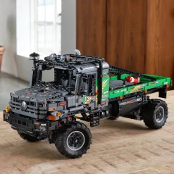 LEGO ® Technic™ App-Controlled 4x4 Mercedes-Benz Zetros Trial Truck 42129 (2,110 Pcs) Outlet
