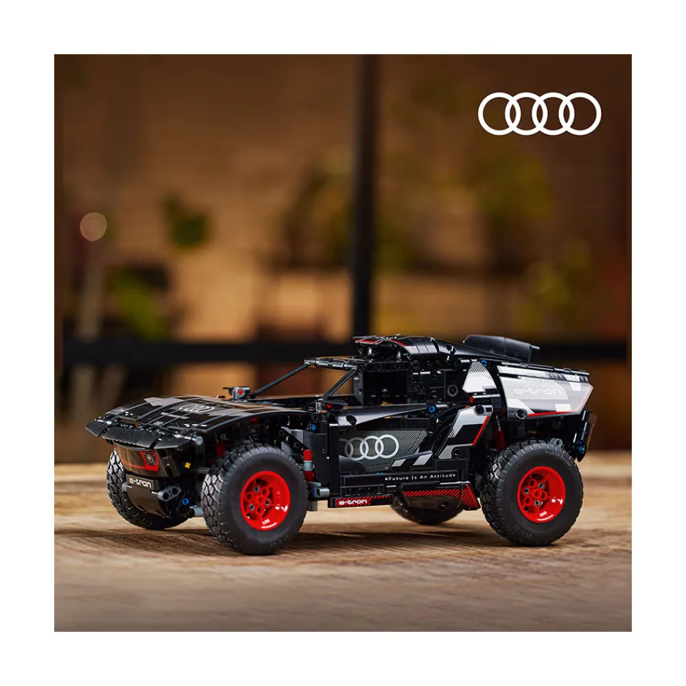 Lego Canada Inc. LEGO® Technic™ Audi RS Q e-tron 42160 Building Toy Set (914 Pieces) Hot