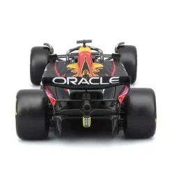 Maisto Diecast Maisto 1:24 Oracle Red Bull Racing w/ figure Best