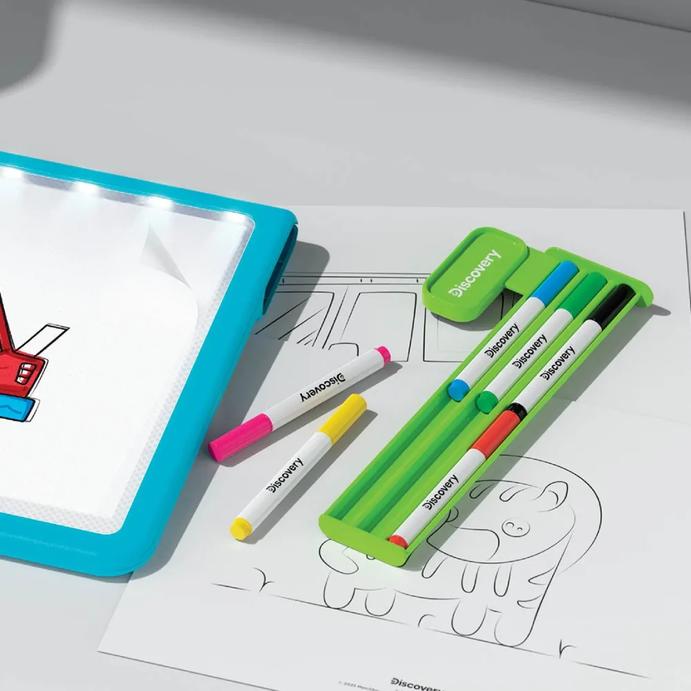 4378814 Canada Inc. / Red Planet Group Toy Kids Tracing Tablet LED Best